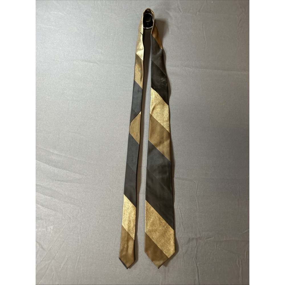 Vintage Wemlon Wembley Men's Neck Tie Gold Black Striped 100% Polyester